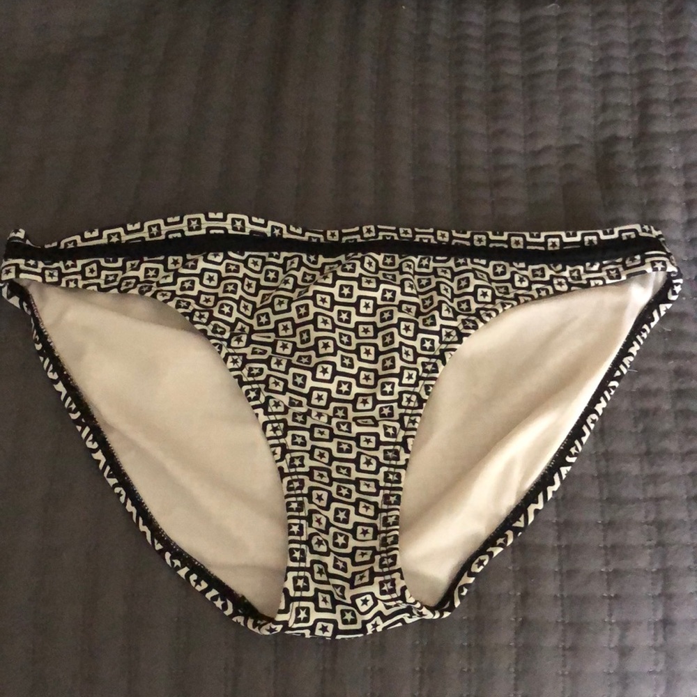 Size large Converse One-star bikini bottoms